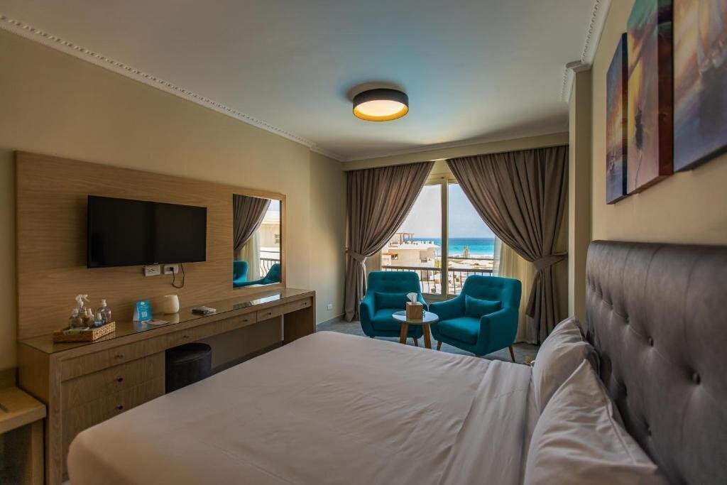 Територія Aqua Heneish Beach Resort 5*