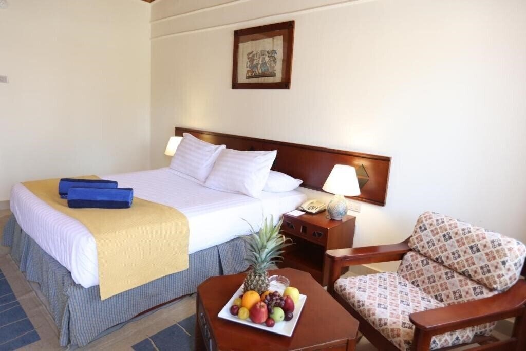 Апартаменти Nuweiba Club Resort (ex. Helnan Nuweiba Bay Resort) 4*