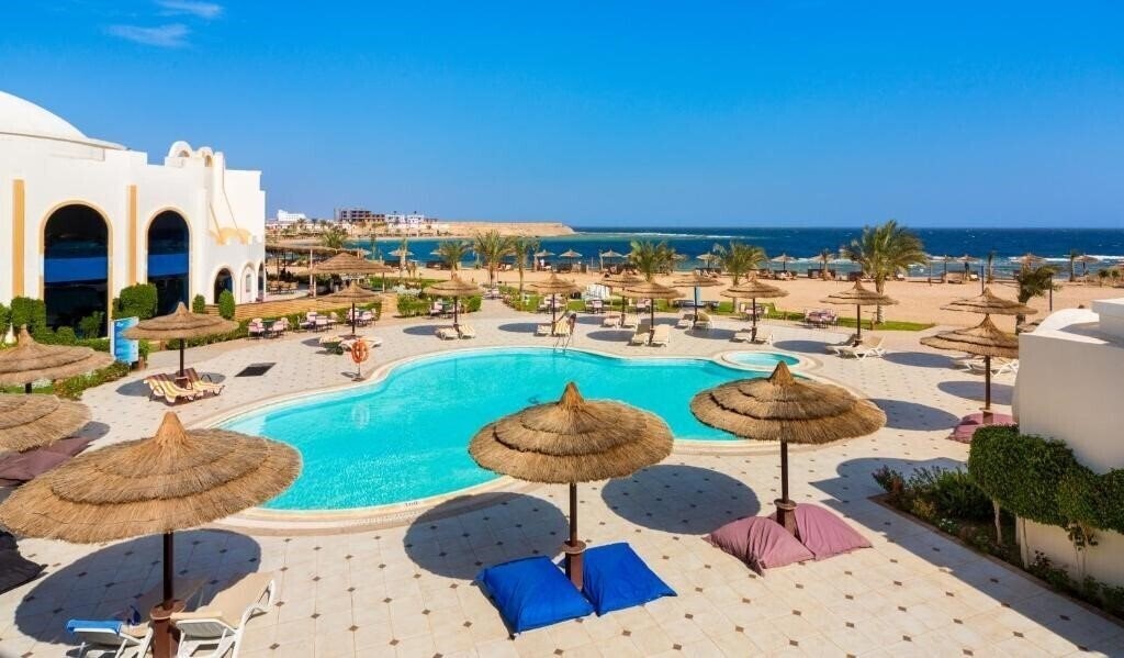 Картинка Coral Sun Beach 4*