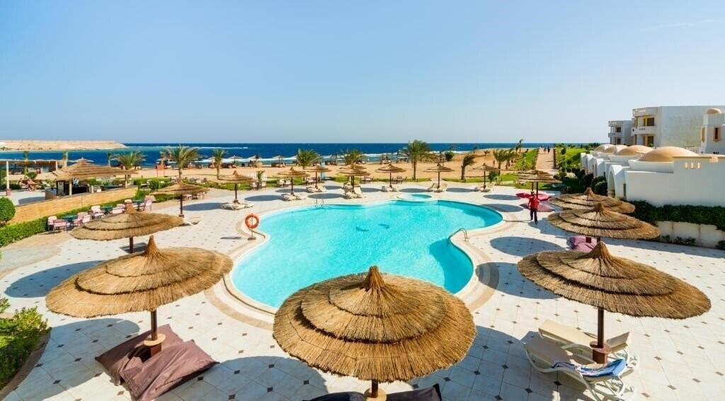 Вид Coral Sun Beach 4*
