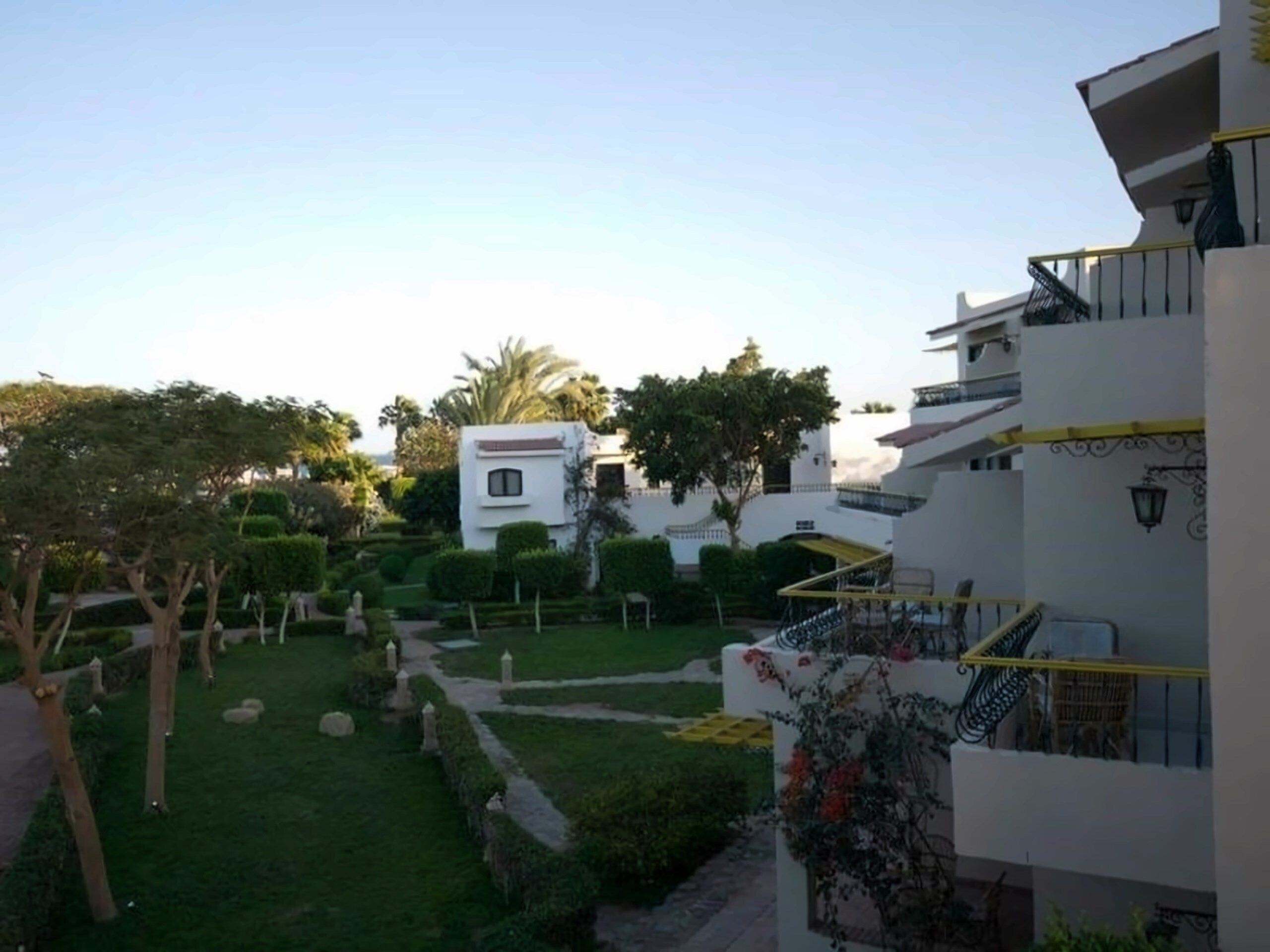 Картинка Lotus Bay Resort (ex. Lotus Bay Beach Resort, Lotus Bay Beach Resort & Gardens) 4*