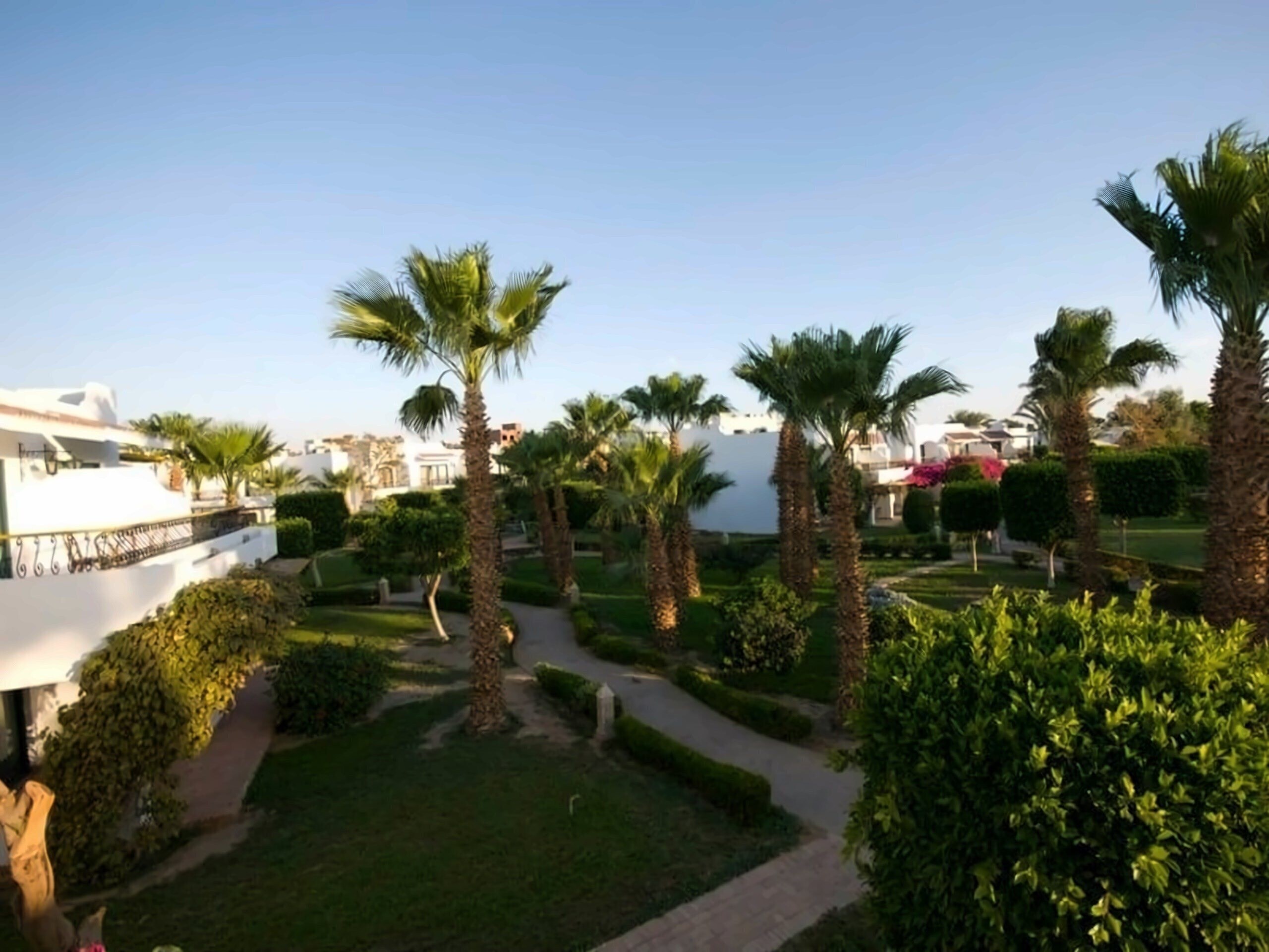 Вид Lotus Bay Resort (ex. Lotus Bay Beach Resort, Lotus Bay Beach Resort & Gardens) 4*