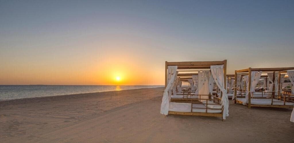 Вид Baron Palace Sahl Hasheesh 5*
