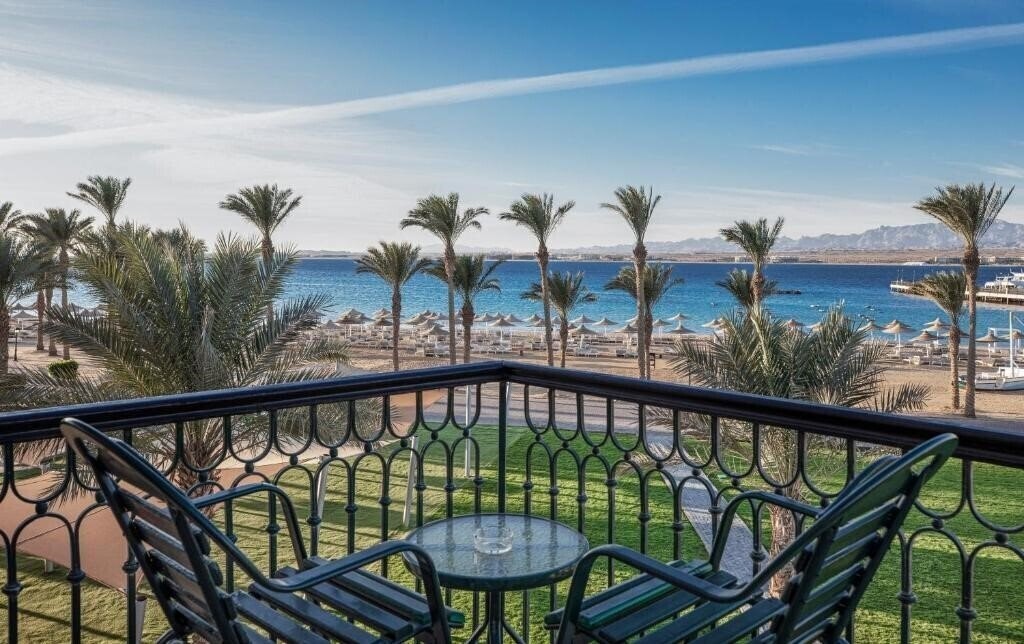Территория Pyramisa Beach Resort Sahl Hasheesh 5*