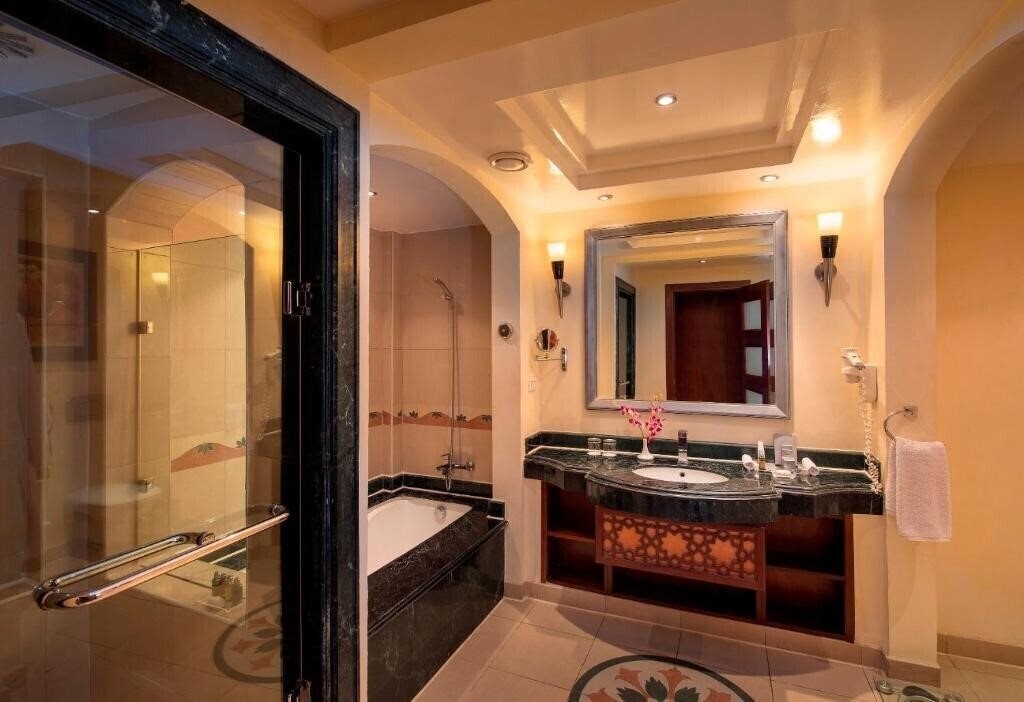 Вид Premier Le Reve Hotel & SPA 5*
