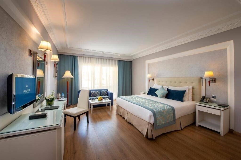 Территория Premier Le Reve Hotel & SPA 5*