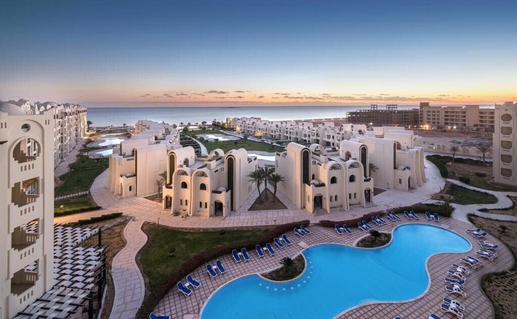 Апартаменты Gravity Hotel & Aquapark Sahl Hasheesh (ex. Ocean Breeze Sahl Hasheesh) 5*