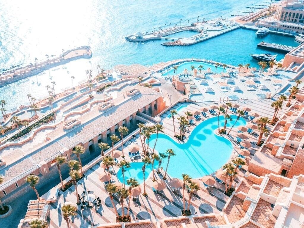Готель Pickalbatros Citadel Resort Sahl Hasheesh (ex. Albatros Citadel Sahl Hasheesh, Citadel Azur Resort) 5*