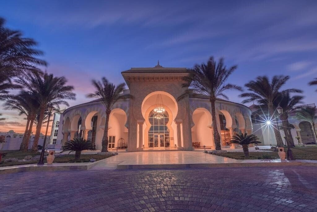 Панорама Old Palace Resort 5*