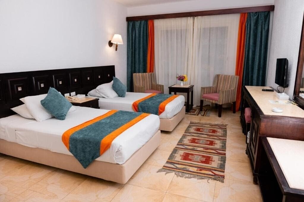 Фотография Turquoise Beach Hotel 4*