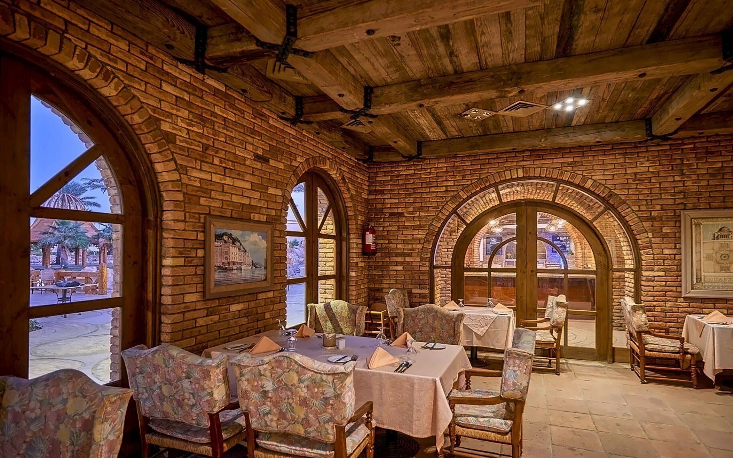 Готель Parrotel Beach Resort 5*