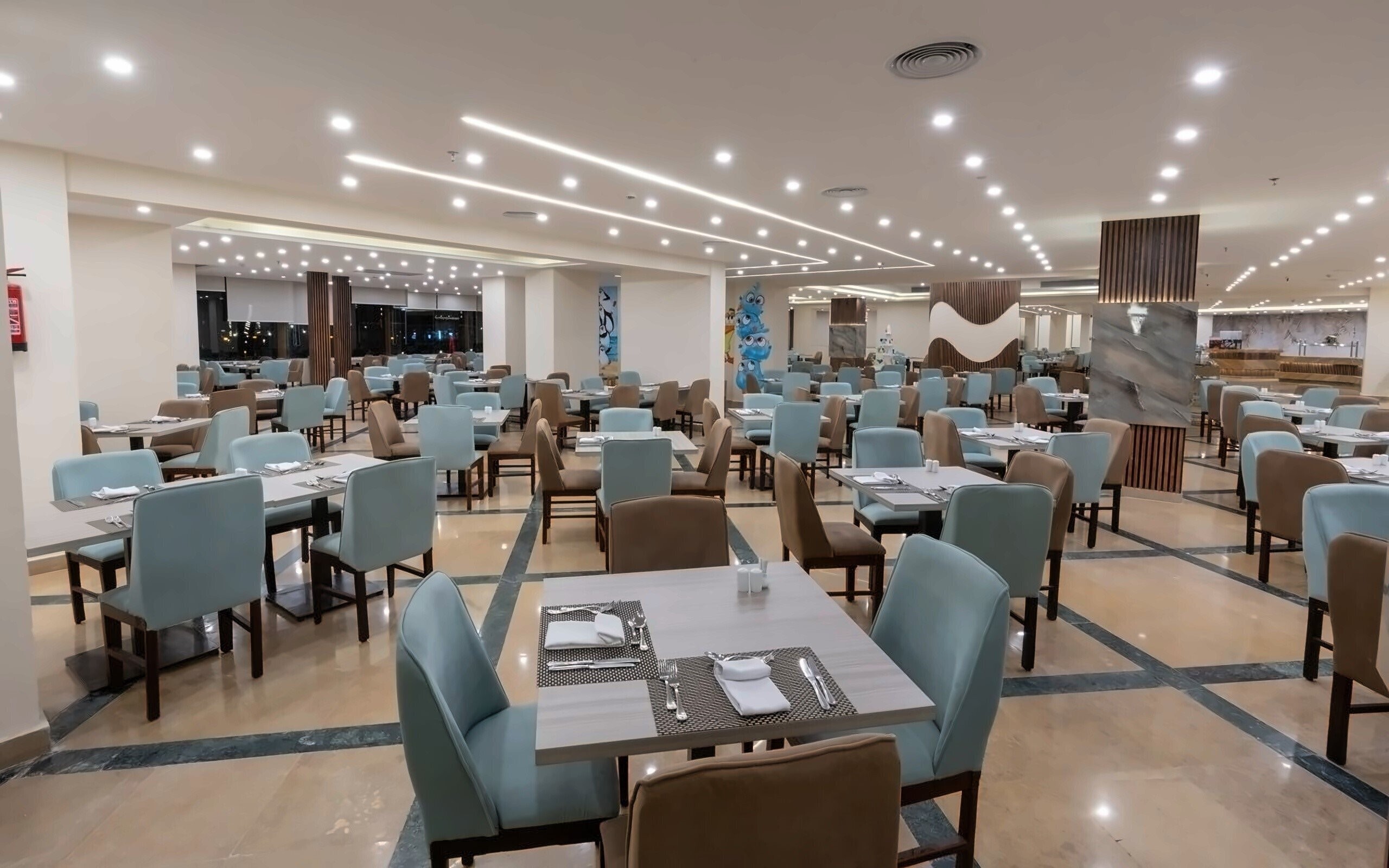 Апартаменти Parrotel Beach Resort 5*