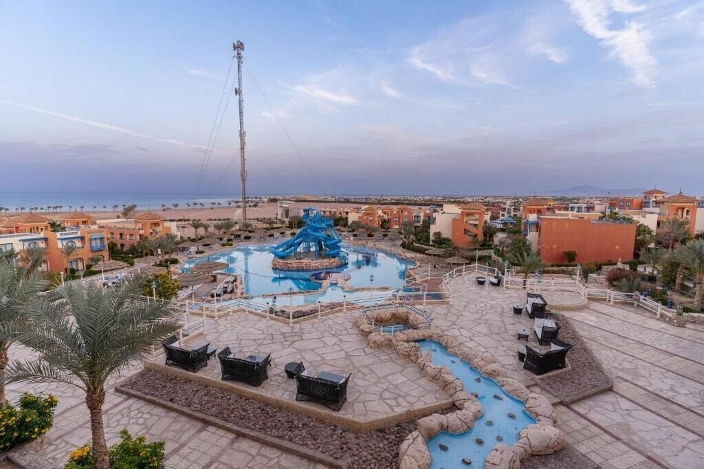 Панорама Faraana Heights Hotel 4*