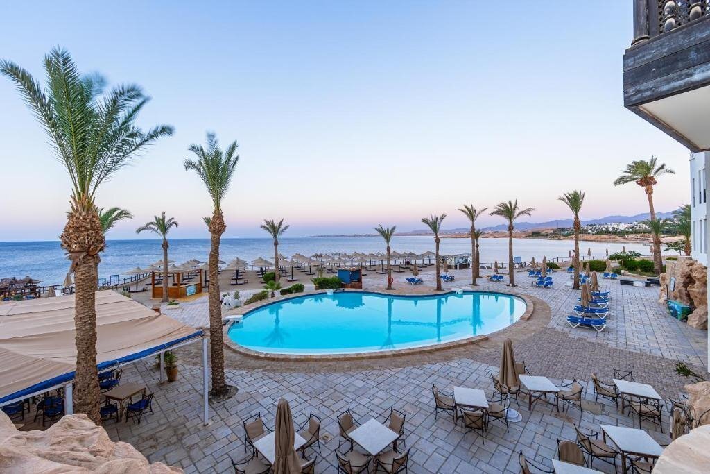 Территория Sharm Resort Hotel (ex. Sharm Plaza, Crowne Plaza Resort) 4*