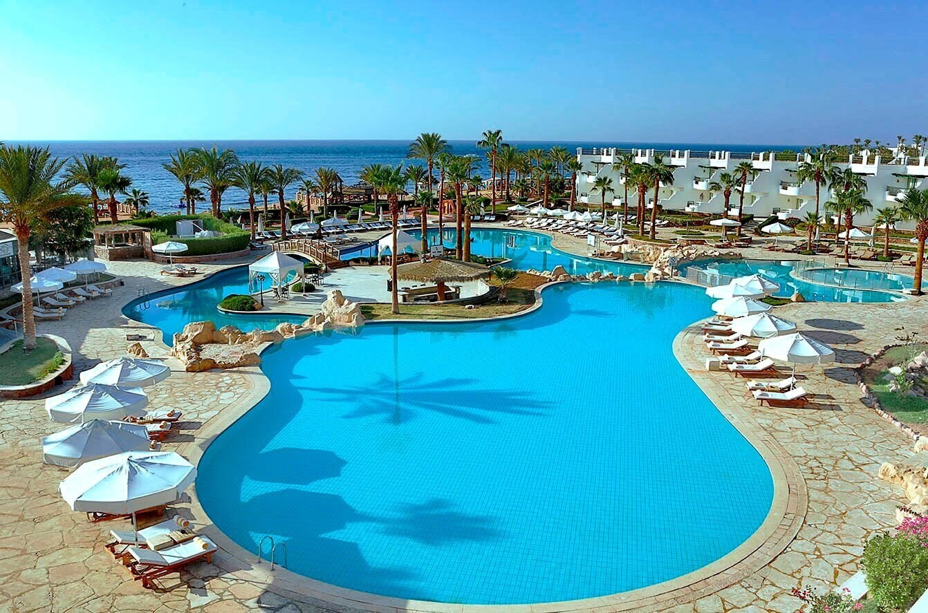 Територія Safir Sharm Waterfalls Resort (ex. Hilton Sharm Waterfalls Resort) 5*
