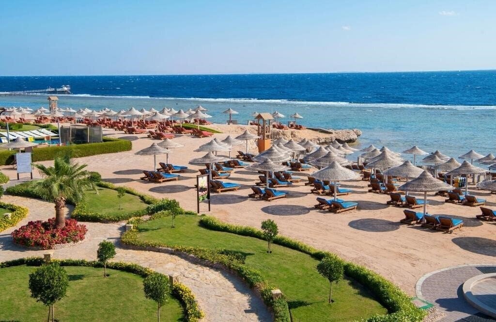 Апартаменты Charmillion Sea Life Resort 4*