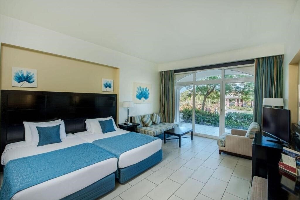 Фотография Reef Oasis Blue Bay Resort 5*