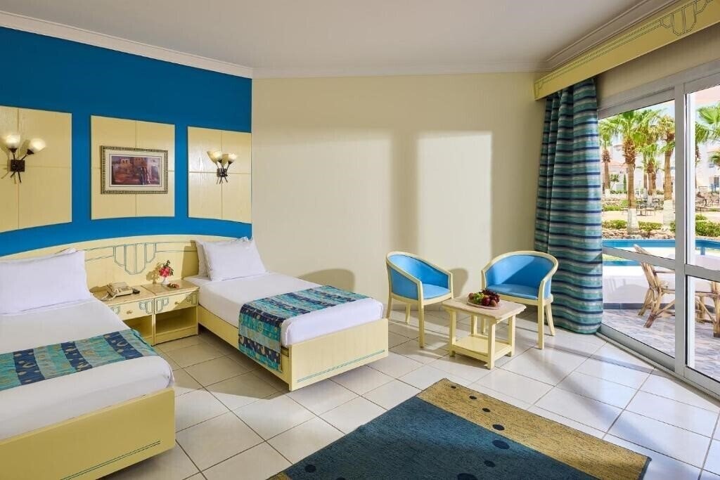 Территория Dreams Beach Resort 5*