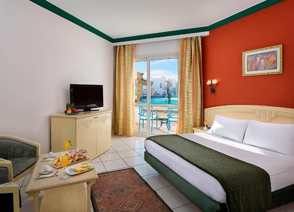 Панорама Dreams Vacation Resort 4*
