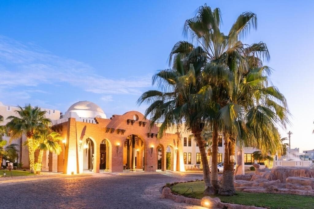 Территория Faraana Reef Resort 4*
