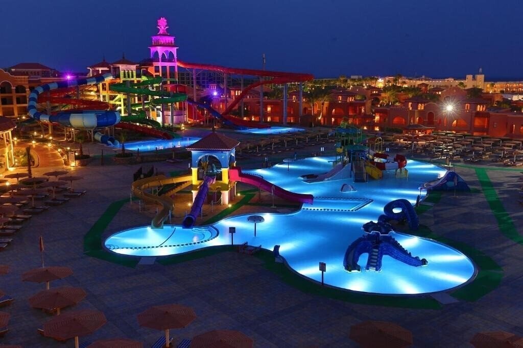 Апартаменты Charmillion Gardens Aqua Park 5*
