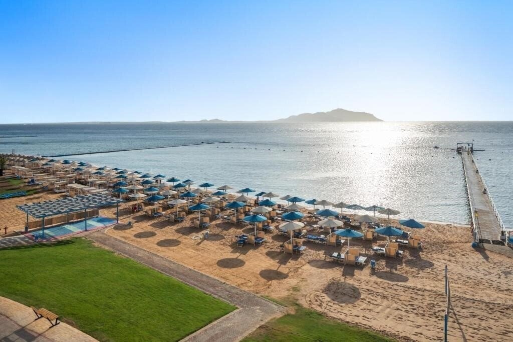 Территория Fun & Sun Family Albatros Palace 5*