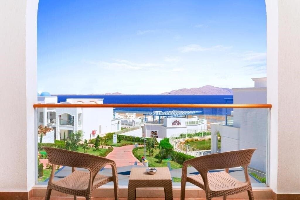 Апартаменты Fun & Sun Family Albatros Palace 5*