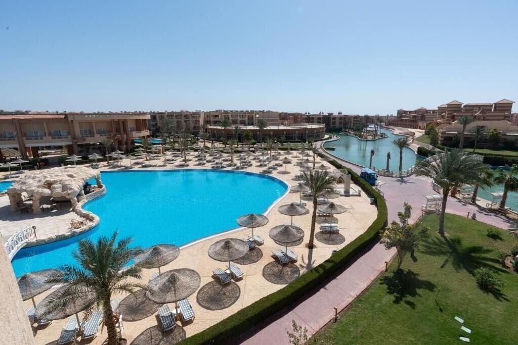 Апартаменти Parrotel Lagoon 5*