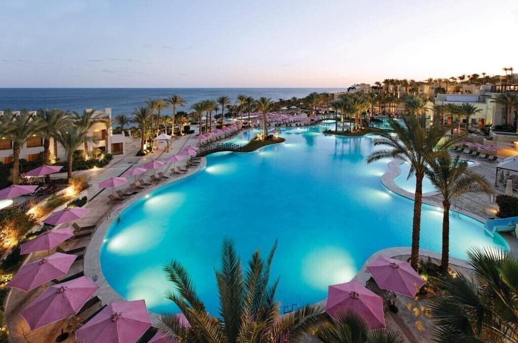 Отель Grand Rotana Resort & SPA 5*