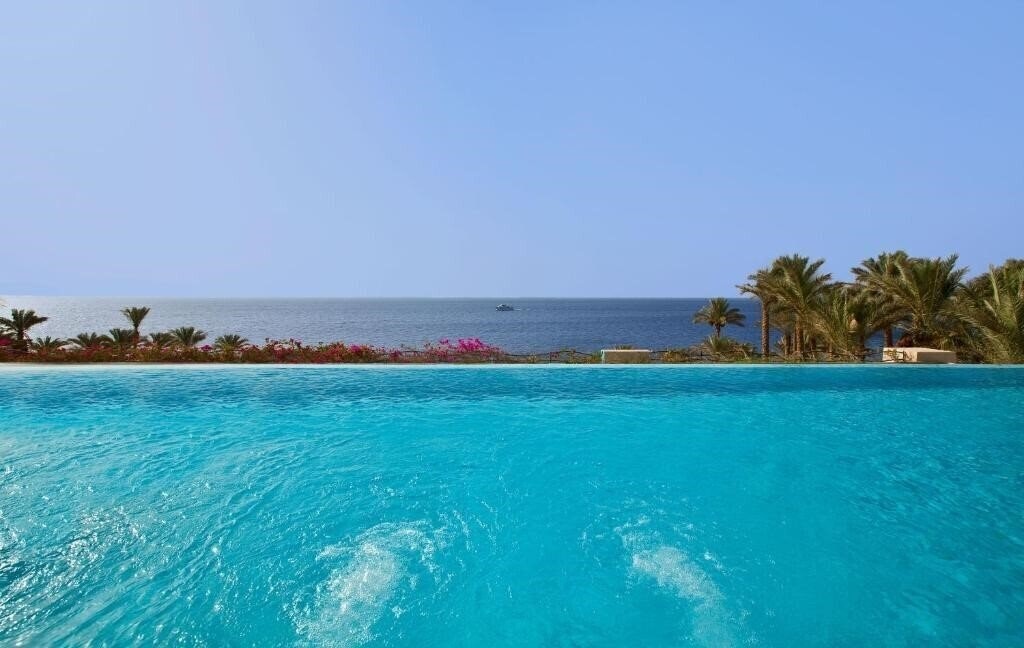 Апартаменты Grand Rotana Resort & SPA 5*