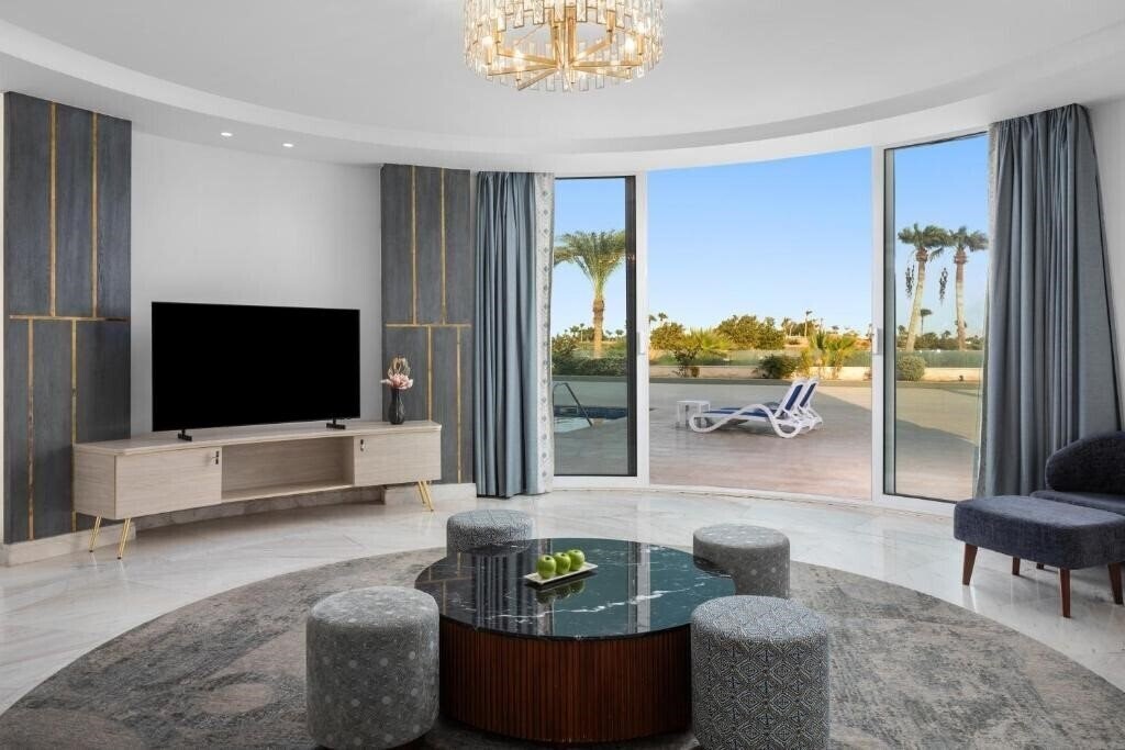 Вид Pickalbatros Luxury Suites 5*