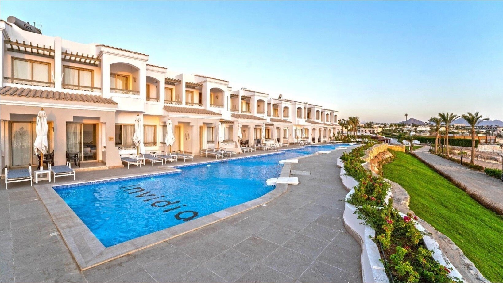 Готель Invidia Coral Beach Tiran (ex. Coral Beach Rotana Resort Tiran, Coral Beach Tiran Resort) 4*