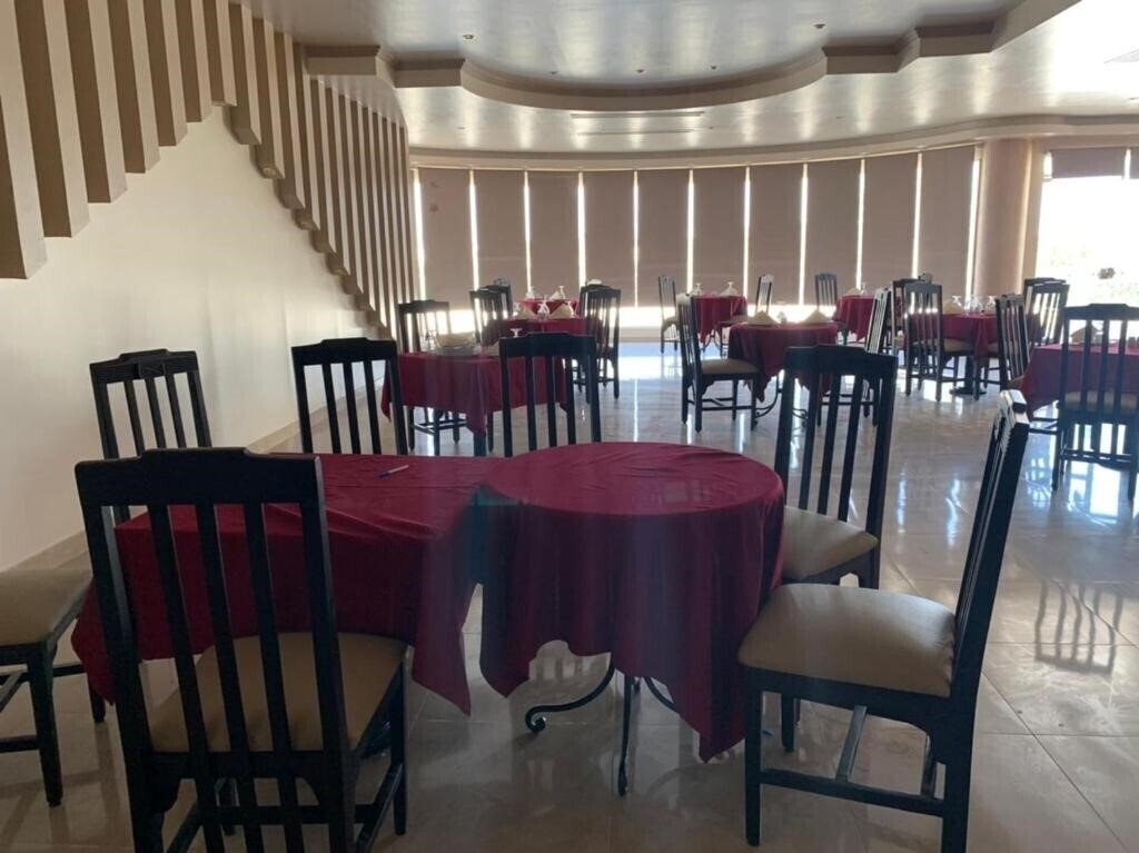 Панорама Dive Inn Resort Hotel 4*