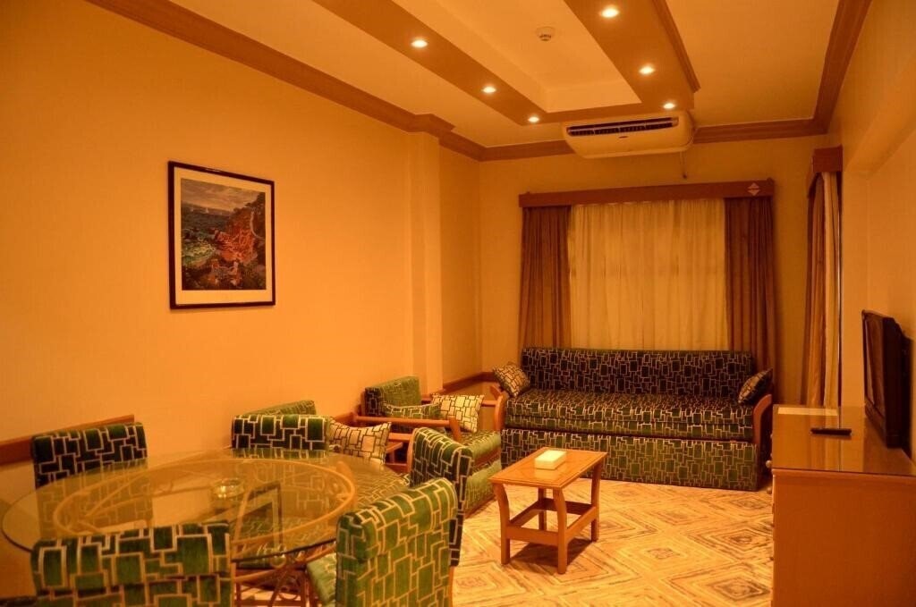 Картинка Dive Inn Resort Hotel 4*