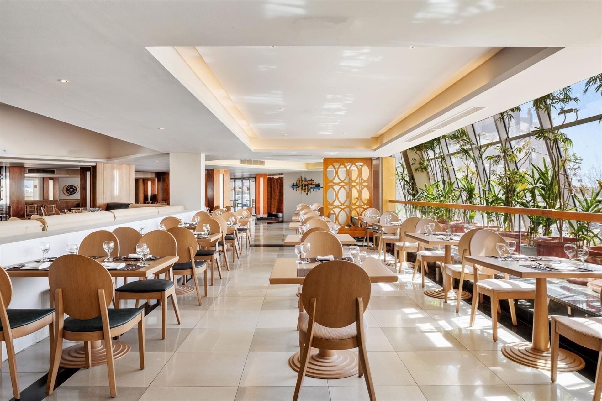 Картинка DoubleTree by Hilton Sharks Bay Resort Beach Side 4*