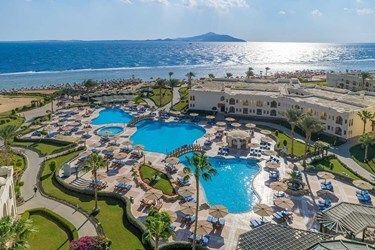 Отель Reef Oasis Beach Resort 4*