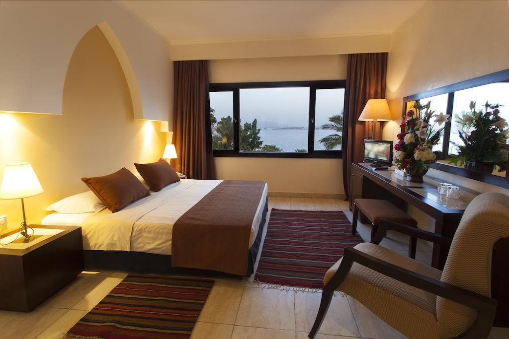 Вид Sharm Club Beach Resort (ex. Labranda Tower Bay, Labranda Sharm Club) 4*