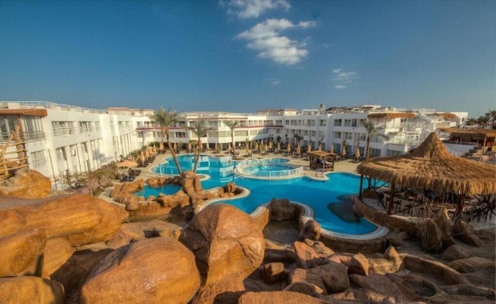 Апартаменти Swiss Heaven Sharming Inn Hotel 4*