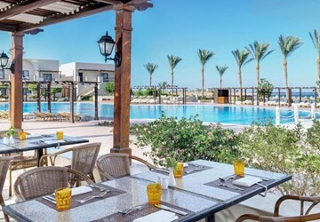 Отель Charmillion Sea Life Resort 4*