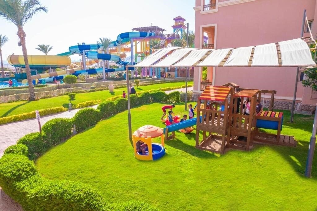 Картинка Charmillion Club Aqua Park (ex. Sea Club Aqua Park Resort) 5*