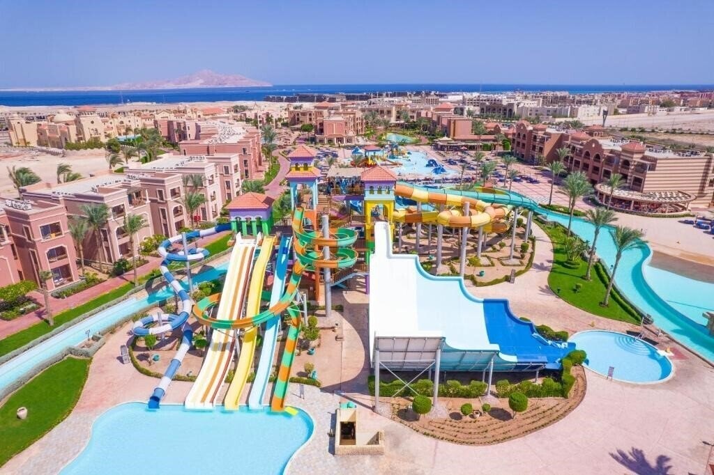 Панорама Charmillion Club Aqua Park (ex. Sea Club Aqua Park Resort) 5*
