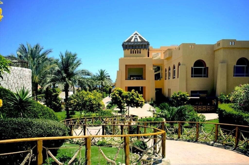Картинка Rehana Royal Beach & SPA 5*