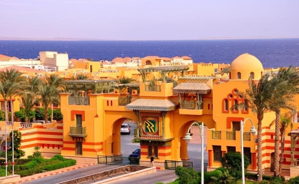 Территория Rehana Royal Beach & SPA 5*