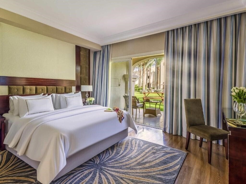 Панорама Rixos Sharm El Sheikh (Adults Only) 5*