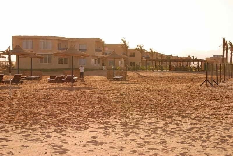 Панорама Yara Beach Club Hotel 3*