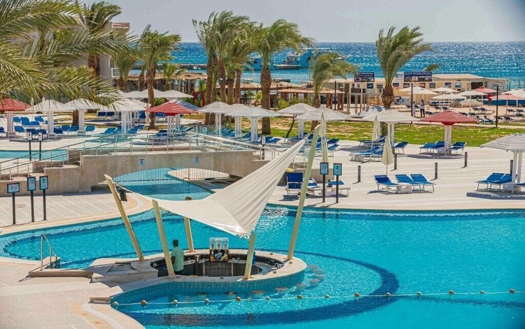 Територія Amarina Abu Soma Resort & Aqua Park (ex. Riviera Plaza Abu Soma) 5*