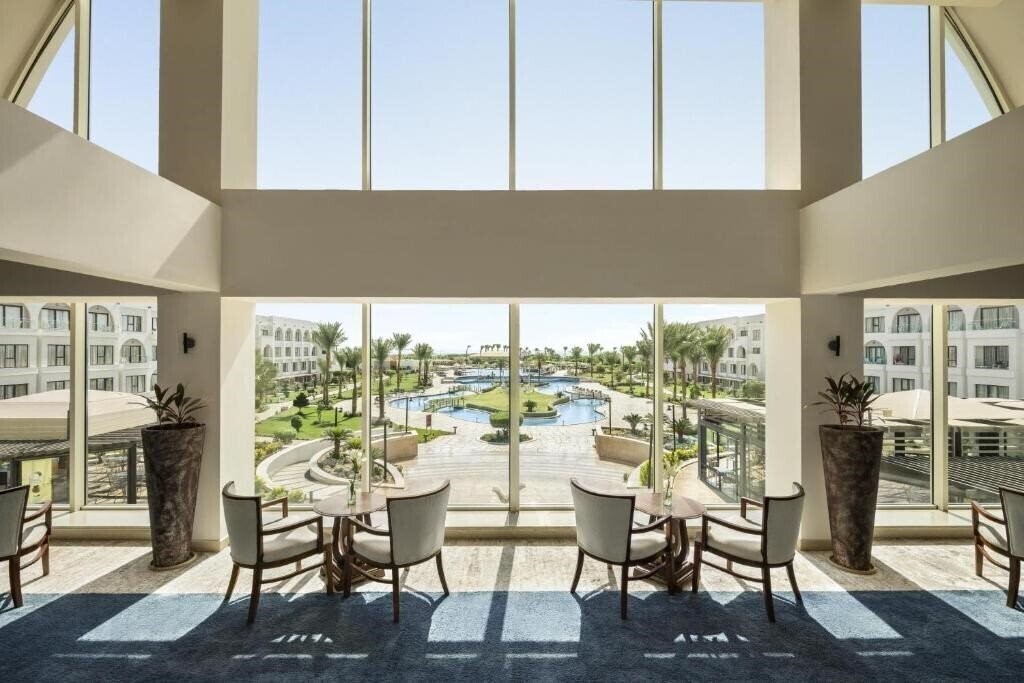 Картинка Movenpick Waterpark Resort & SPA Soma Bay (ex. Movenpick Resort Soma Bay) 5*