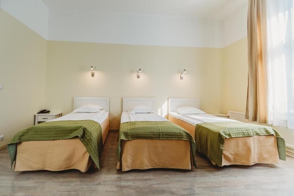 Панорама Economy 2*