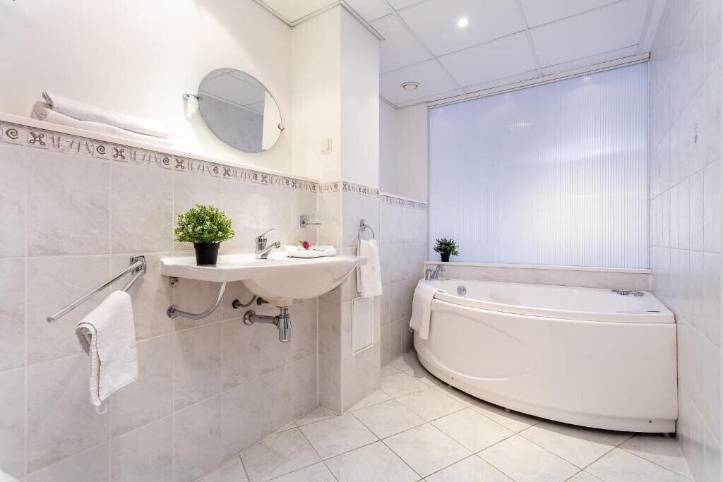 Фотографія Dzingel 2*