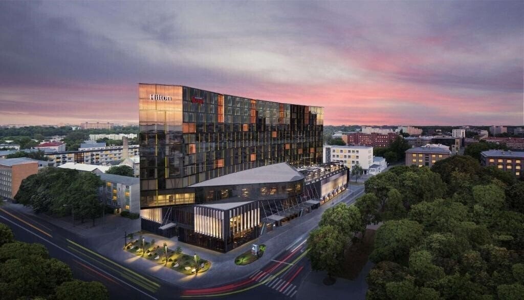 Готель Hilton Tallinn Park Hotel 4*
